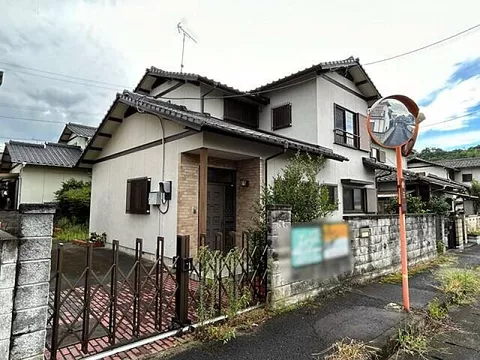 Used single-family home in Marugame City, Iiyama-cho, Higashisakamoto