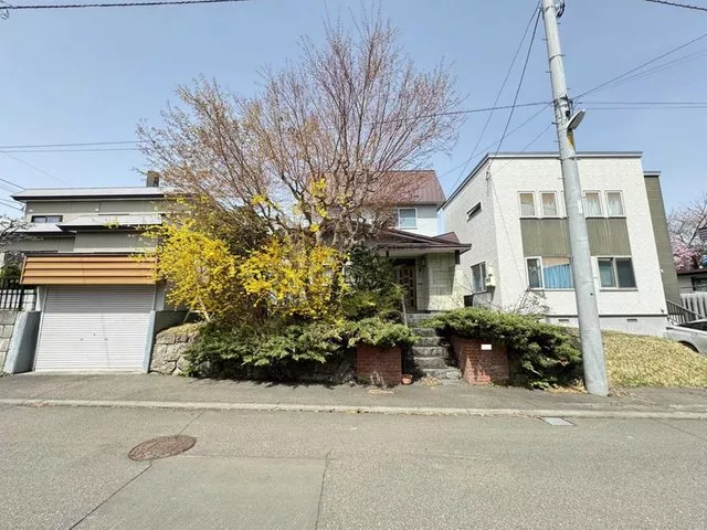 Gift vouchers for contract signers♪ 3SLDK detached house! Suitable as renovation material