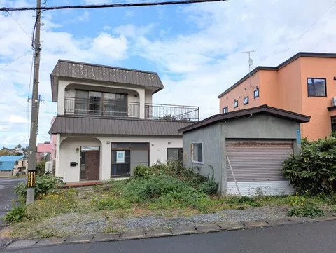Otaru City, Matsugae 1-chome (Otaru Station) 2-story building 5LDK