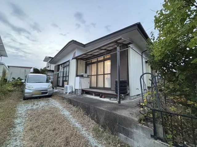 [Used Detached House] Parking for 2 cars × Land over 50 tsubo! Ideal residence in the Yamashita area