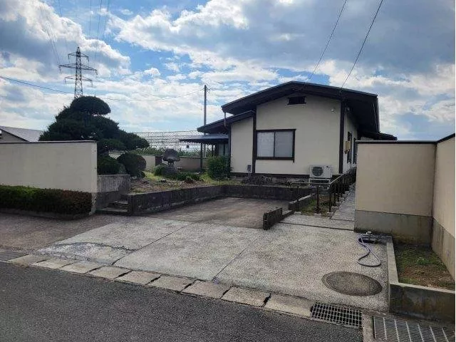Oaza Terazu (Takadake Station) 8 million yen