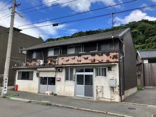 Shimonoseki City, Izaki-cho 2-chome (Shimonoseki Station) 2-story building 6LDK
