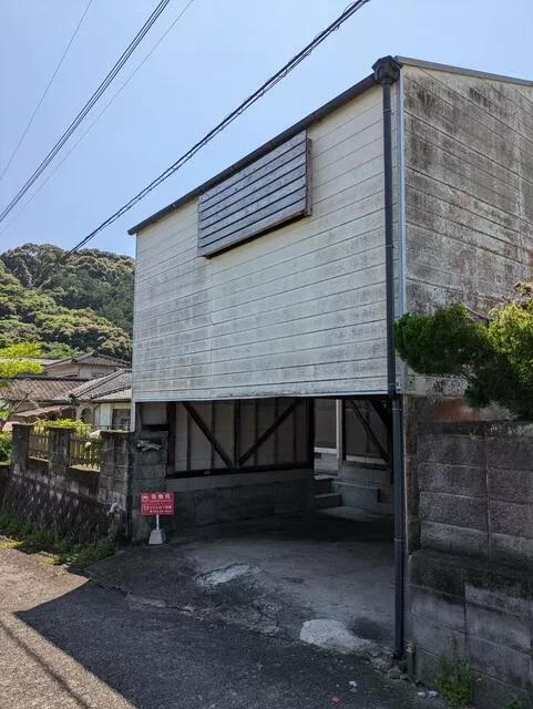 Satsumasendai City Nakagō Town (Kawauchi Station) Single-story building 4DK