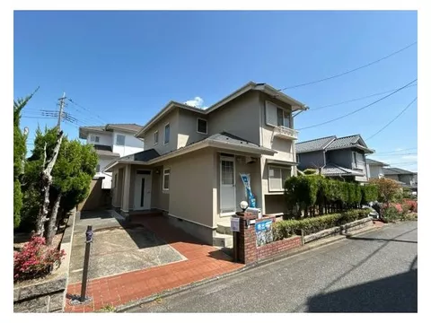 [Open House] Current sale until April 19 / Parking for 2 cars available / Garden space available / Hatoyama Elementary