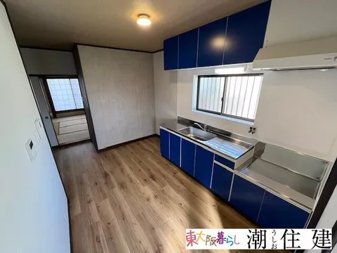 Higashiosaka City, Tamakushi Motomachi 2-chome (Kawachi Hanazono Station), 3-story building, 4DK