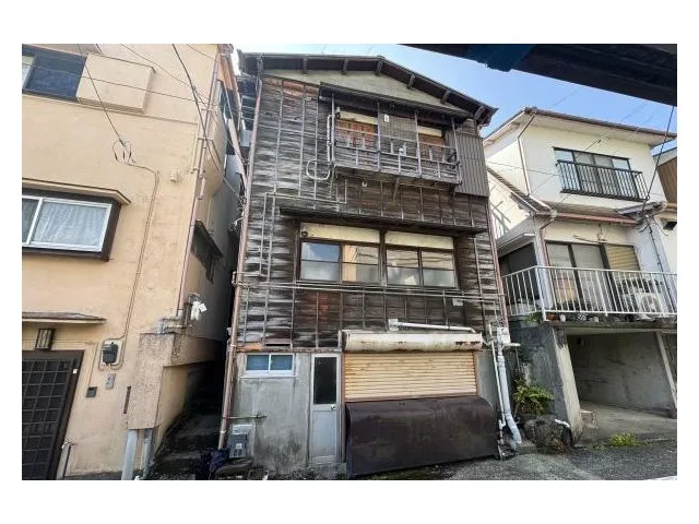 Showa retro-style detached house. You can enjoy your own original renovation.