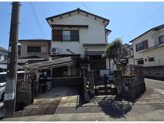 All rooms are over 6 tatami mats and can be used spaciously♪ Quiet residential area with a livable environment◎