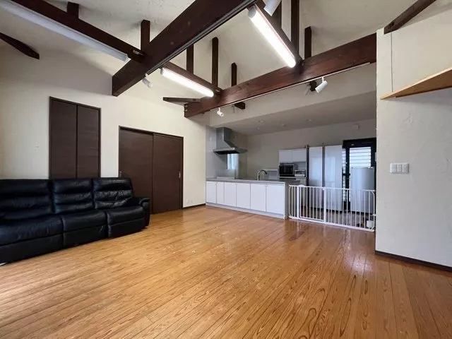 ◆10 minutes by car to Technoport!◆ Recommended as a two-family house or vacation home!
