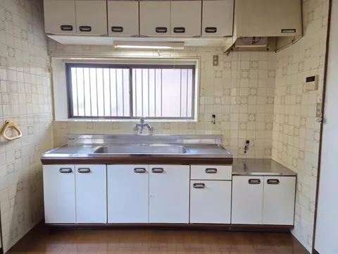 Kitakyushu City Moji Ward Teranouchi 1-chome (Komorie Station) 2-story building 4LDK - Image 4