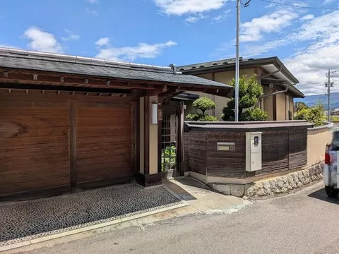 Kamidonoka (Kiriishi Station) 8 million yen