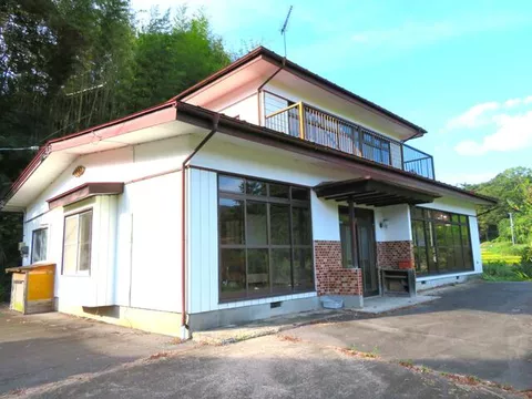 Koriyama City, Nakata Town, Yanagihashi, Komakazari (Koriyama Station) 2-story building 6DK