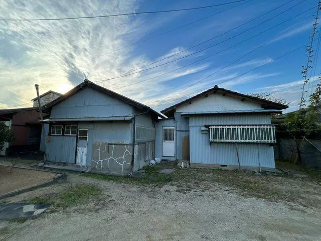Higashikagawa City, Minato (Sanbonmatsu Station) Single-story building 4DK