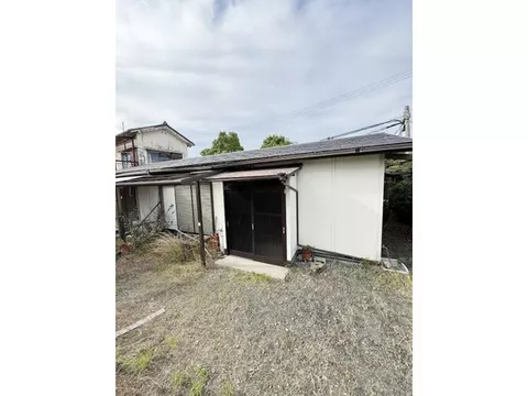 Nishijō (Nishinosho Station) 9 million yen