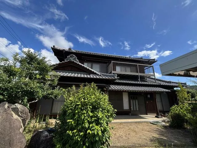 Sanuki City, Samukawa Town, Ishida Higashi (Kamimae Station) 2-story 6LDK