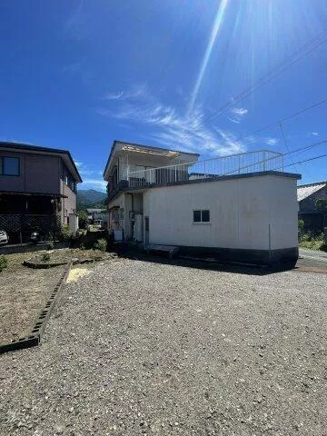 Niihama City, Kitauchi Town 3-chome (Niihama Station) 2-story 7K