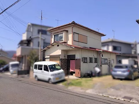 Used single-family home, JR Tokaido/Sanyo Main Line Ishiyama Station, 5-minute walk from the south exit