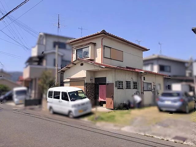 Used single-family home, JR Tokaido/Sanyo Main Line Ishiyama Station, 5-minute walk from the south exit