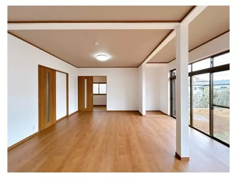 Tour] [Interior and Exterior Remodeling] 6m wide front road. even for those who are not good at driving.