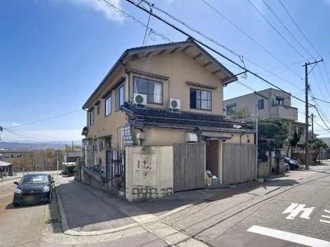 6-chome, Oonofu, Nakanishi Town, Kahoku District (Nakanishi Station) 3-story building 9DK