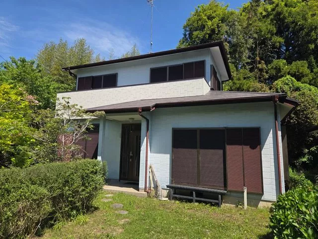 Renovated property! A countryside living property surrounded by greenery near the Isumi River, offering a quiet living environment.