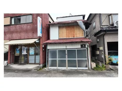 Kanuma City Suehirocho 2-story 4K residential property in the city center with parking available