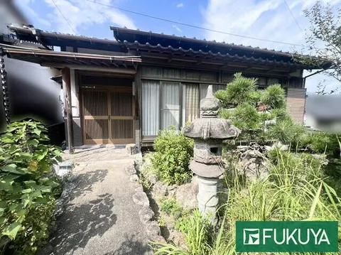 Karatsu City, Asahigaoka (Karatsu Station) Single-story building 3K