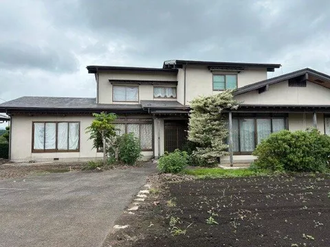 Hachimantai City, Noda 21 Chiwari (Kitamori Station), 2-story, 8DK