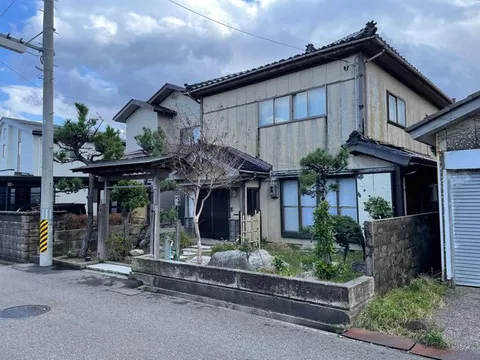 A life with an "atelier" that nurtures hobbies and handwork time. Spacious 6DKS residence - Image 1