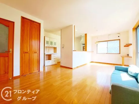 Spacious 4LDK + Immediate viewing available! Parking for 2 cars, 9 minutes walk from Sanyo Electric Railway Main Line "Yake Station"