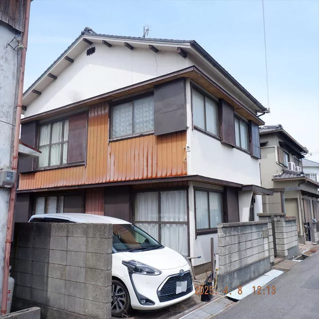 Wakayama City, Enobara (Nakamatsue Station) 2-story building 5DK