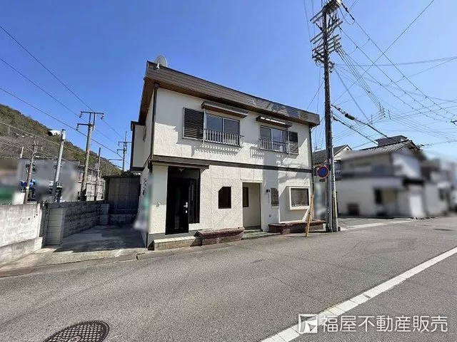 ■ Renovated ■ 9 minutes on foot from JR "Harima Katsuhara" Station ■ Includes storage room ■ Parking for 2 cars available