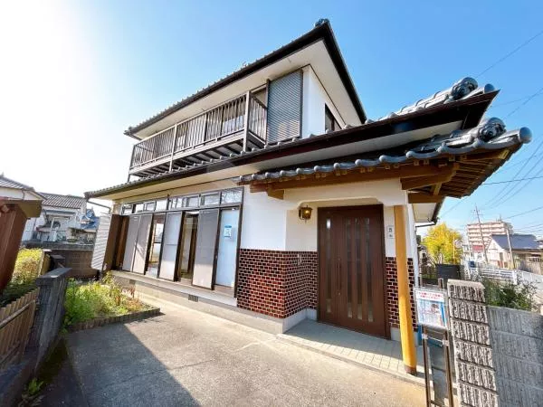 Yatsushiro City, Toyohara Nakacho (Yatsushiro Station) 2-story building 4LDK