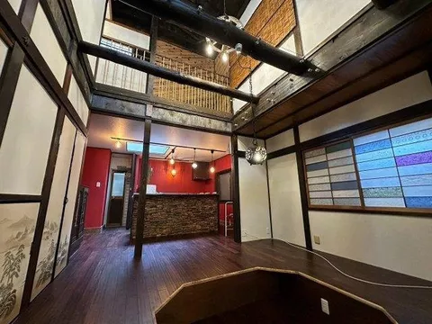 ◇Generous frontage of approximately 9m! ◇Good sunlight ◇Spacious living room with a high ceiling