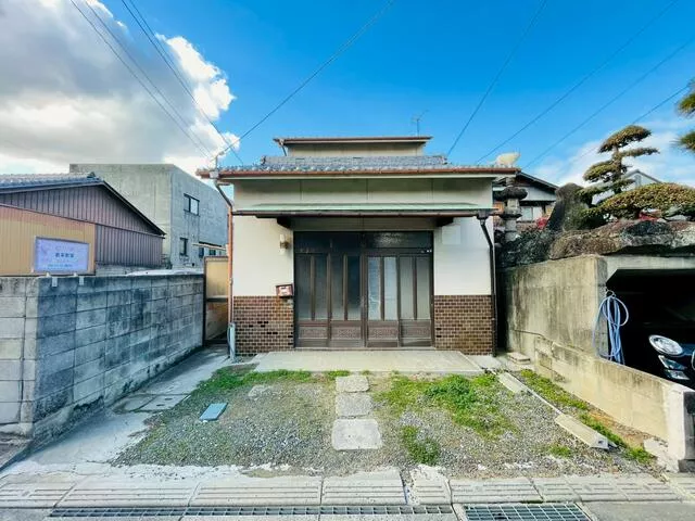 Ayauta District, Utazu Town - (Utazu Station) Two-story building 8DK