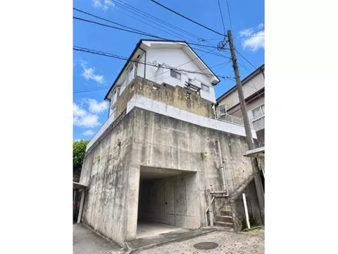 ■Land area 41.74 tsubo / Total floor area 107.64㎡ ■New seismic standards 3LDK + P