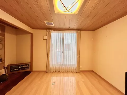 A comfortable single-story used house. An all-electric 1LDK where you can live quietly and comfortably.