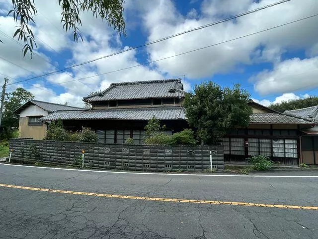 Ayauta County, Ayagawa Town, Senbiki (Hatada Station), 1-story, 5SLDK