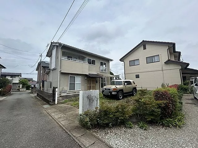 Used single-family home in Tomioka City, Uta