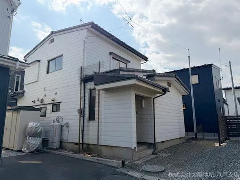 ◆Taiyo Real Estate Hachinohe Branch◆ Convenient 4DK in the Ryuike area with commercial facilities within walking distance