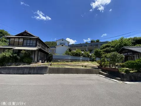 Aki-gun Saka-cho, Ueda 2-chome (Saka Station) 2-story building 7DK
