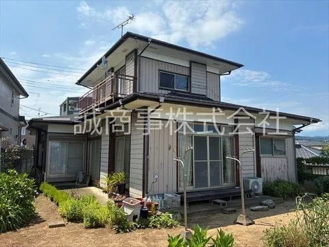 ■South-facing 5DK property! ■Includes parking space for one car with a carport♪