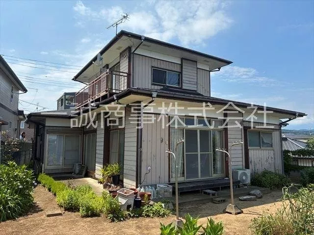 ■South-facing 5DK property! ■Includes parking space for one car with a carport♪