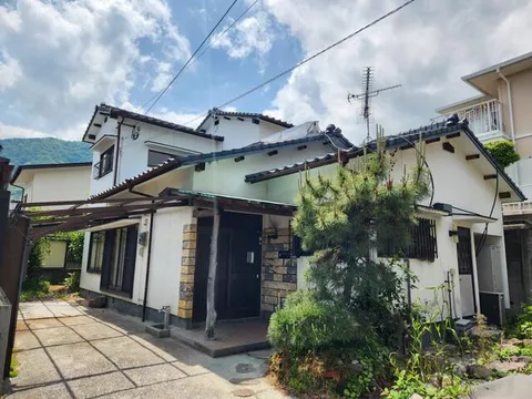 Beppu City, Minamitateishi Honmachi (Beppu Station) 2-story building 5DK