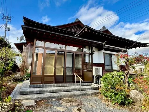 Sakata City, Oaza Shiraiba, Kanaya (Uzen-Takamatsu Station) 2-story building 6DK