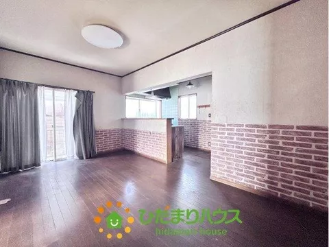 Elementary and junior high schools within walking distance! Recommended for families with children♪ Local staff can guide you♪ - Image 3