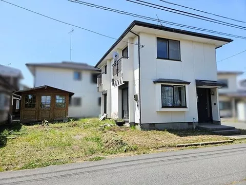 ◆8 minutes on foot to elementary school◆ 3LDK house with abundant commercial facilities nearby♪