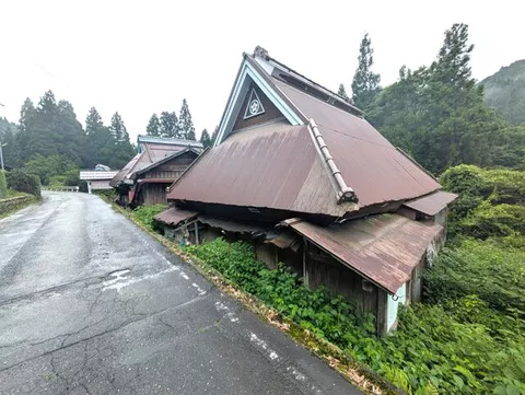 Higashiomi City, Minokawa Town, single-story building, 3K