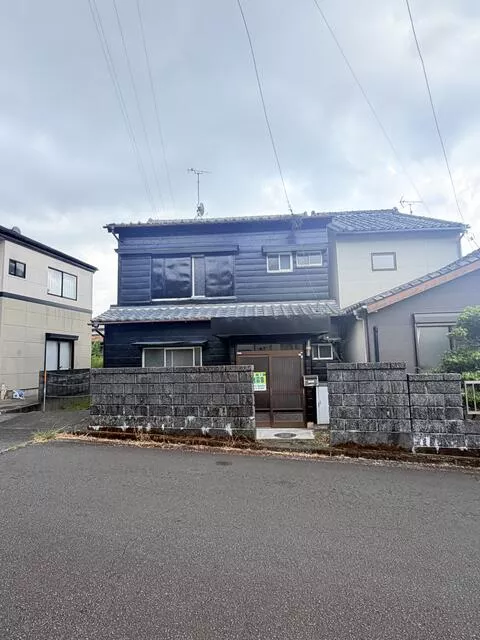 Shimada City, Matsuba Town (Rokugo Station) 2-story building 3LDK