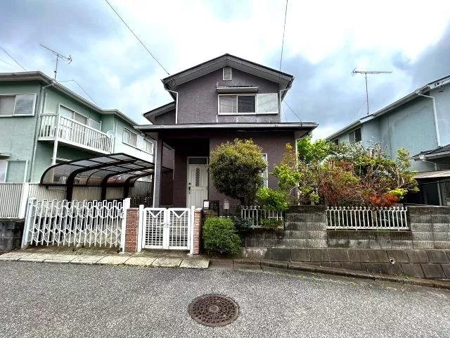 ◆Wood deck◆Quiet residential area◆Carport◆Flooring◆Family-friendly