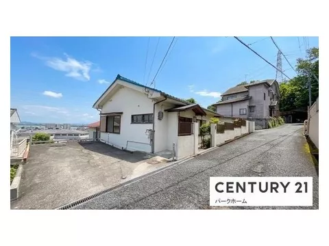 12 minutes on foot from JR Tokaido Main Line "Zeze"